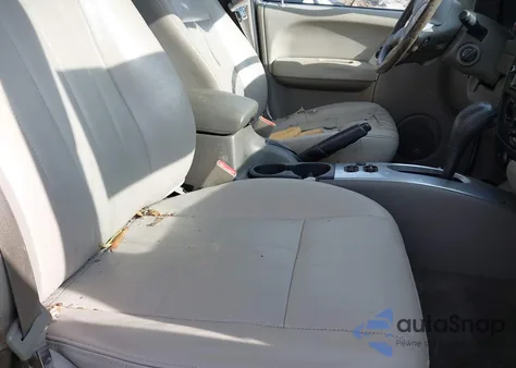 2005 Jeep Liberty Limited Edition from USA, damaged, VIN 1J4GK58K05W651610